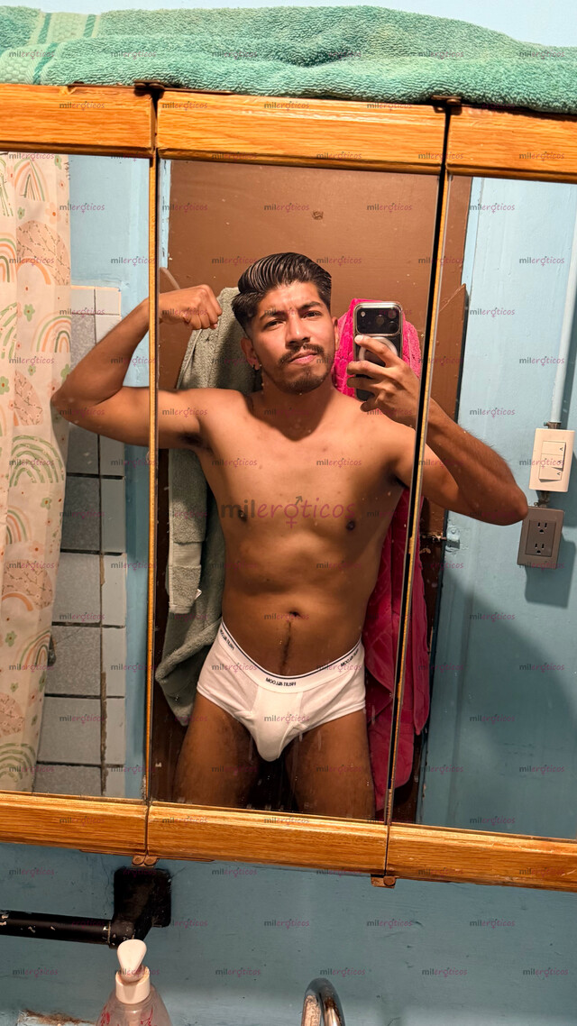 FOTOS DE CHACAL DELGADO VERGUDO MUY CULIADOR Y AGUANTADOR CON 20CM DE VERGA