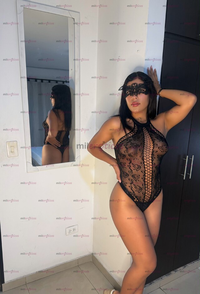 FOTOS DE MEGAN NATURAL, SOFISTICADA Y MUY DULCE!!