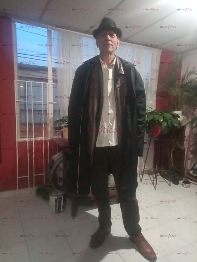 FOTOS DE MASAJISTA ERÓTICO MACHO CABRÍO.EXPERTO EN PRIMERIZOS