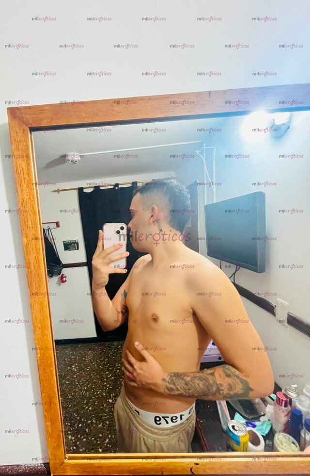 FOTOS DE CANSADO DE LOS MISMOS DE SIEMPRE,AQUI LLEGO YO VERGON NUEVO CON SITIO