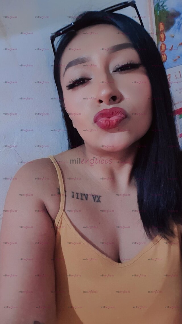 FOTOS DE MORENITA, FLAKITA APRETADITA Y BIEN CALIENTE
