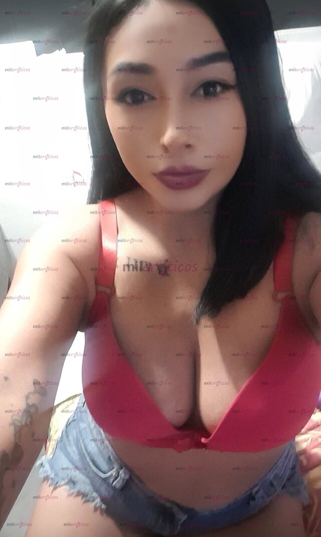 FOTOS DE MORENITA, FLAKITA APRETADITA Y BIEN CALIENTE