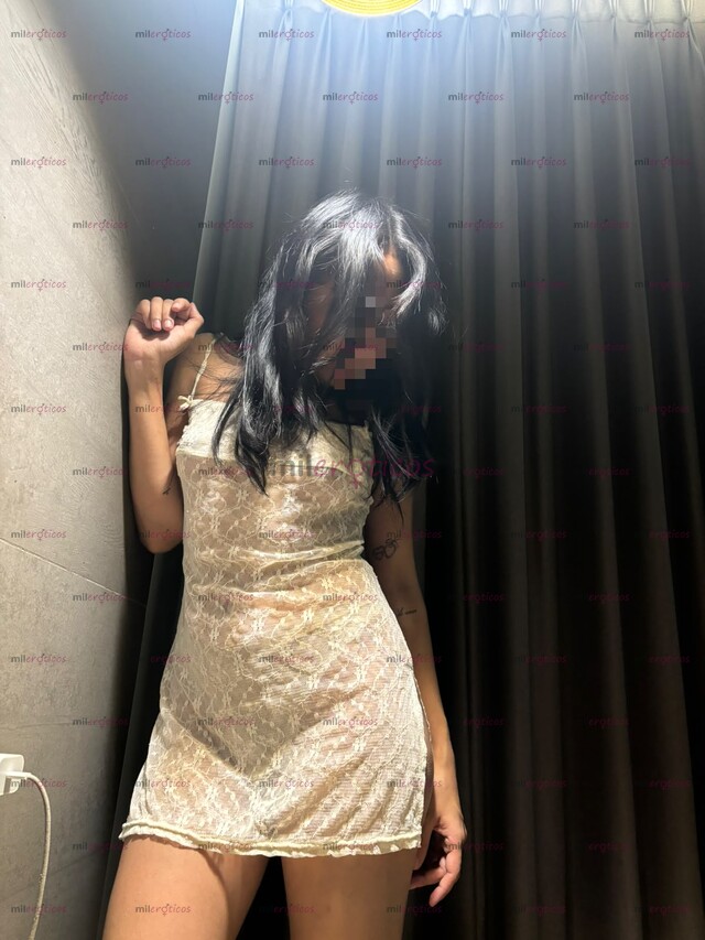 FOTOS DE DELGADITA DE PIEL BLANCA Y VAGINA ROSITA !!