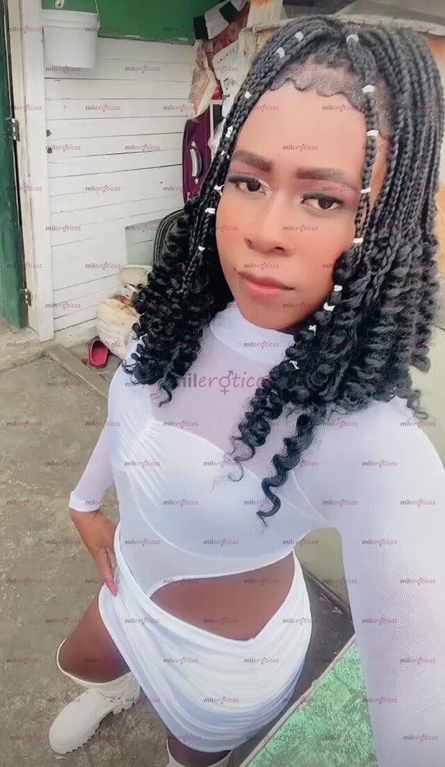 FOTOS DE MORENA ARDIENTE CULO ESTRECHITO ME LO TRAGO TODO VEN Y DAME EN 4