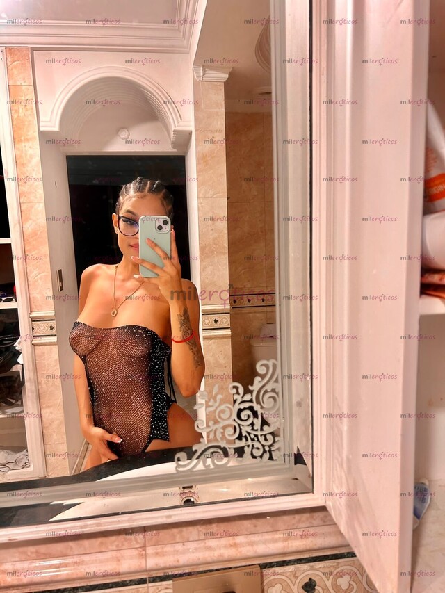 FOTOS DE SOY THALIA JOVENCITA DELGADA CON NALGAS Y SENOS PARADITAS