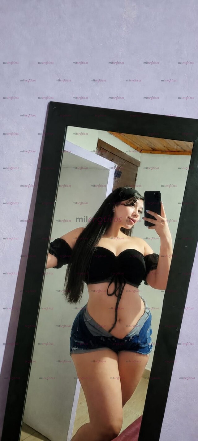 FOTOS DE HERMOSA Y COMPLACIENTE BLANQUITA CON GANAS DE DISFRUTAR UN BUEN SEXO
