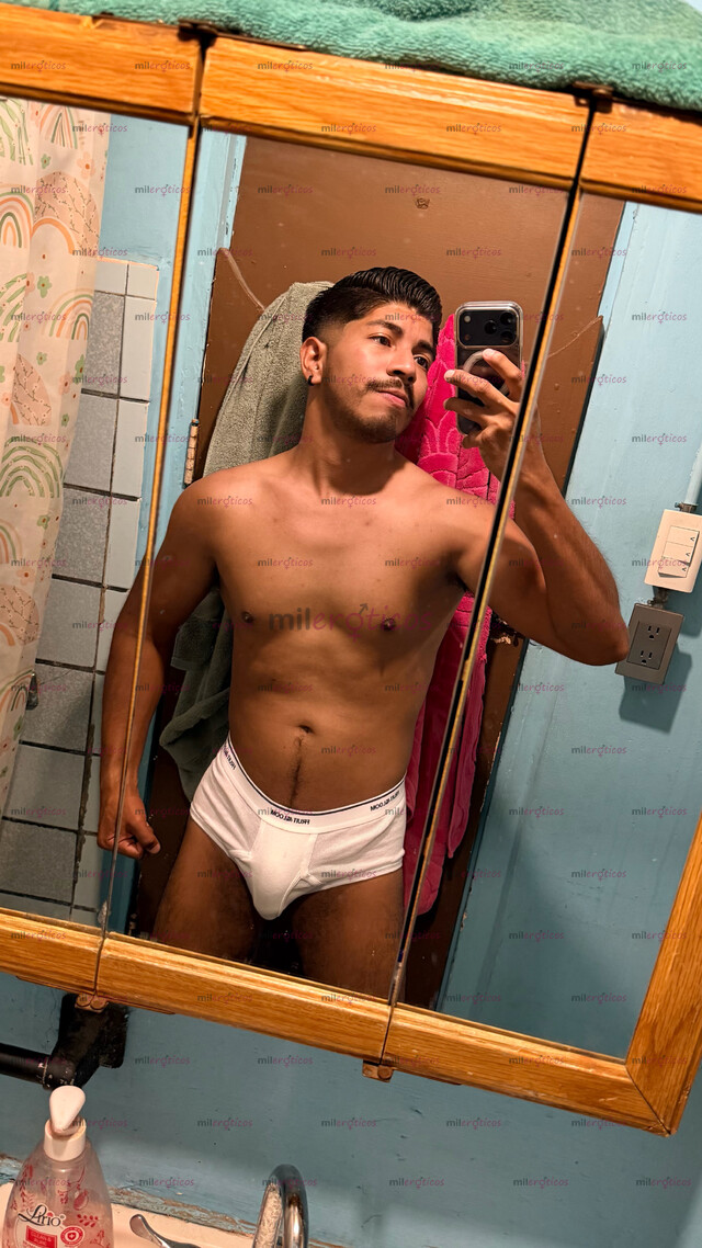 FOTOS DE CHACAL DELGADO VERGUDO MUY CULIADOR Y AGUANTADOR CON 20CM DE VERGA