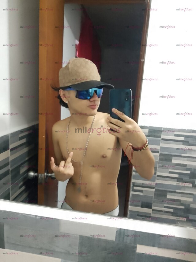 FOTOS DE POLLO EN MEDELLÍN MUY CALIENTE DISPUESTO A COMPLACERTE