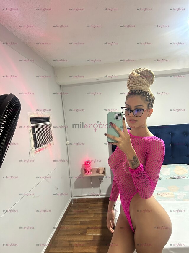 FOTOS DE SOY UNA CALEÑA ARDIENTE DELGADA NALGAS PARADITAS