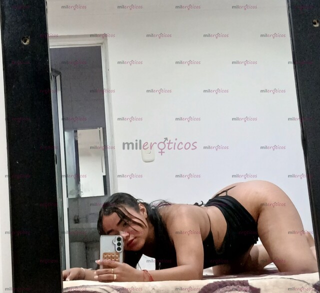 FOTOS DE HOLA AMOR SOY ANDREA UNA LINDA MORENA SENSUAL