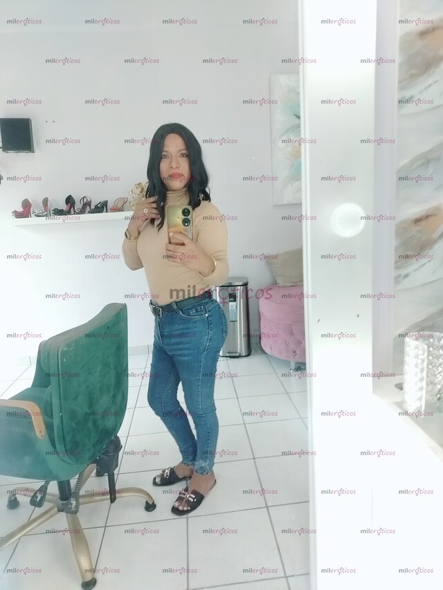 FOTOS DE HOLA CHICA TV SUPER CARIÑOSA AMABLE Y ARDIENTE PARA COMPLACERTE