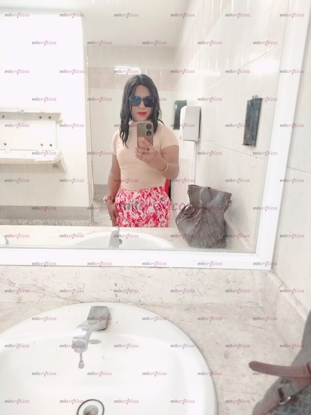 FOTOS DE HOLA CHICA TV SUPER CARIÑOSA AMABLE Y ARDIENTE PARA COMPLACERTE
