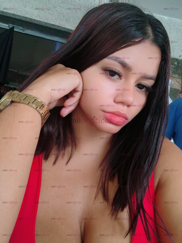 FOTOS DE SOLO PARA USUARIOS SOLVENTES. HERMOSA SCORT CUERPO NATURAL CON LINDAS CURVAS