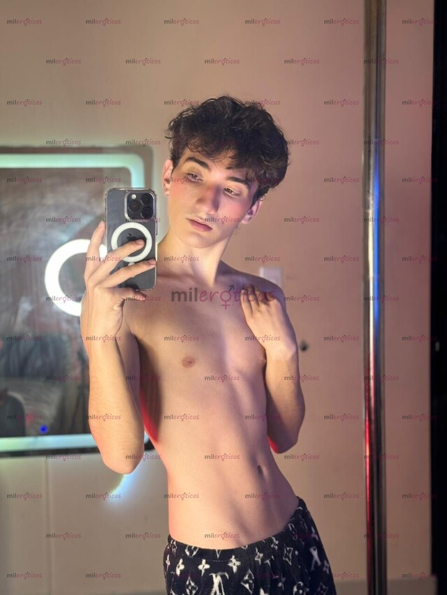 FOTOS DE HOLAP, ME LLAMO DAVID , TENGO 20 AÑOS, ESTUDIANTE UNIVERSITARIO MUY CARIÑOSO.