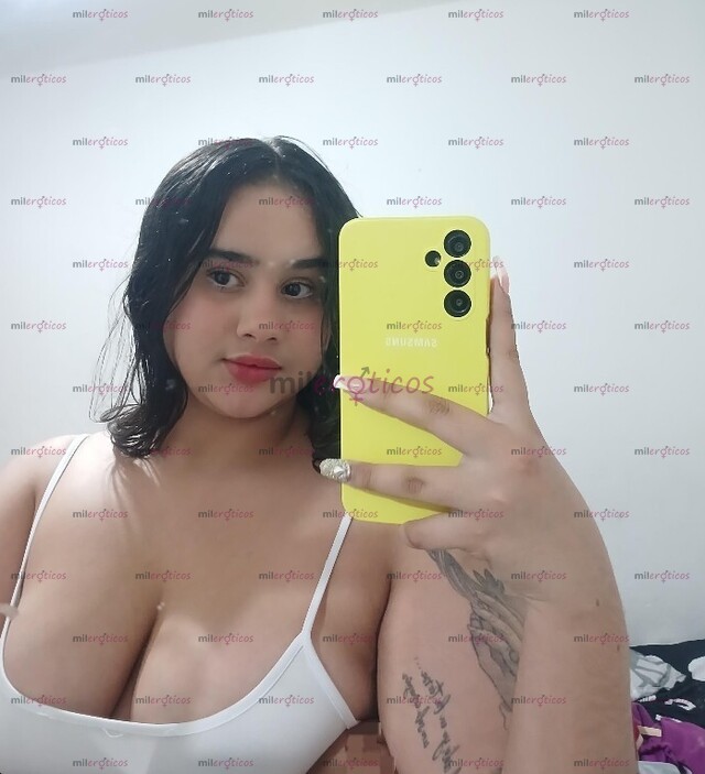 FOTOS DE HOLA AMORES UN GUSTO SOY ISAA UNA CHICA GORDITA Y BIEN LINDA.