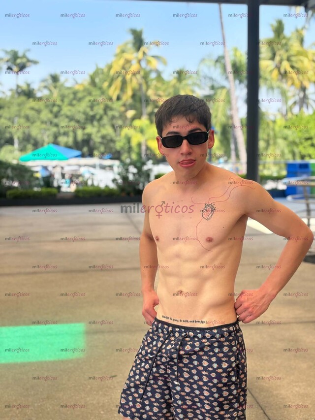 FOTOS DE SCORT GAY VERSATIL, SUPER CALIENTE Y CON BUEN CULO PARA TI