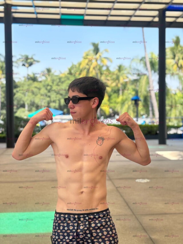 FOTOS DE SCORT GAY VERSATIL, SUPER CALIENTE Y CON BUEN CULO PARA TI
