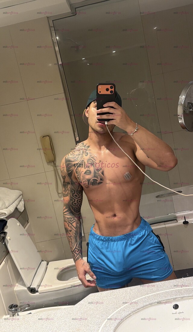 FOTOS DE COLOMBIANO, ATENTO, EDUCADO, VERSÁTIL Y CALIENTE BIEN DOTADO 22CM