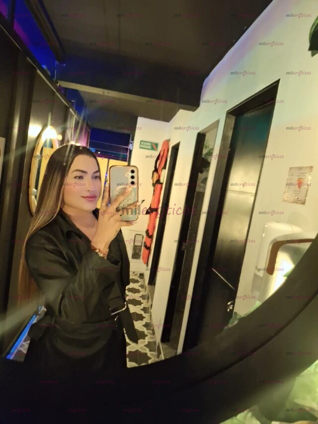 FOTOS DE SERVICIO DE ACOMPAÑAMIENTO PERSONALIZADO: BELLEZA, ELEGANCIA Y DISCRECIÓN