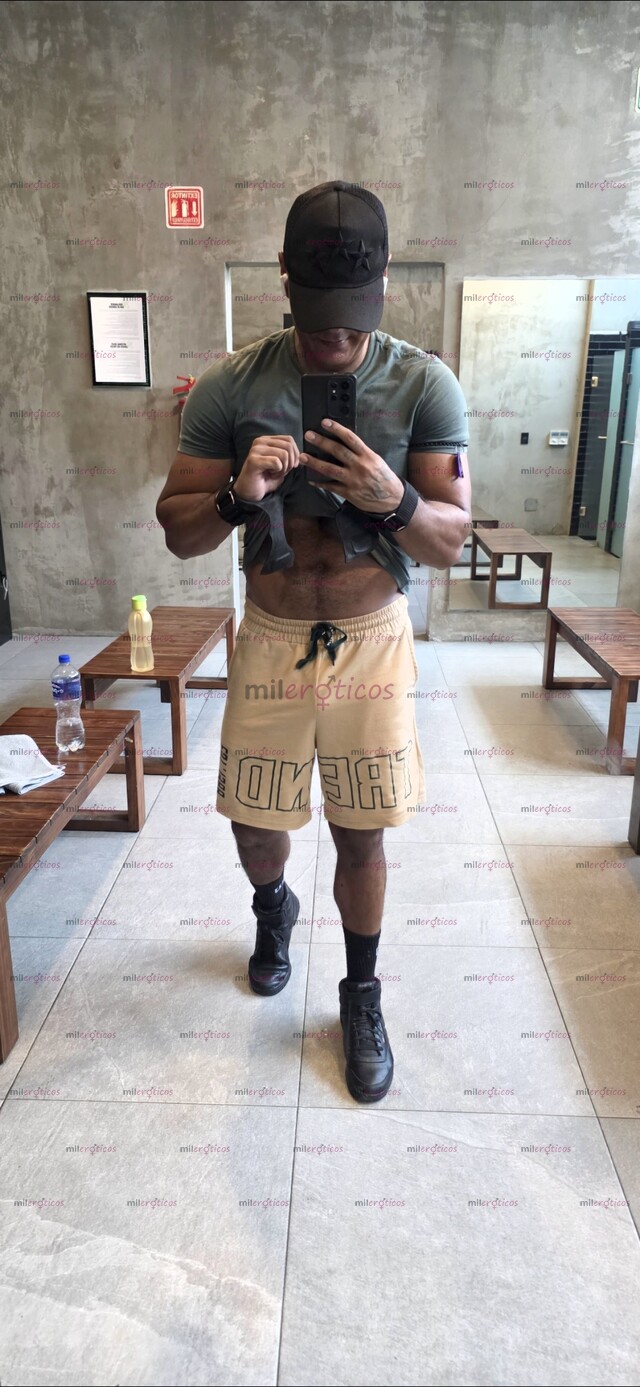 FOTOS DE CACHONDO Y LECHERO PARA TU BOCA Y CULO HAMBRIENTO DE VERGA