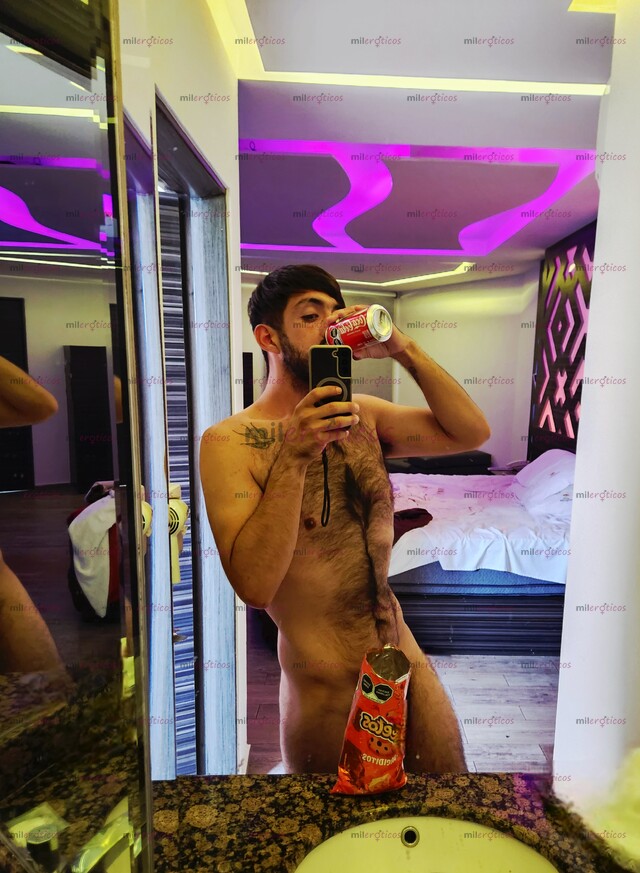 FOTOS DE ACTIVO, PELUDO, COMPLACIENTE Y MUY CALIENTE