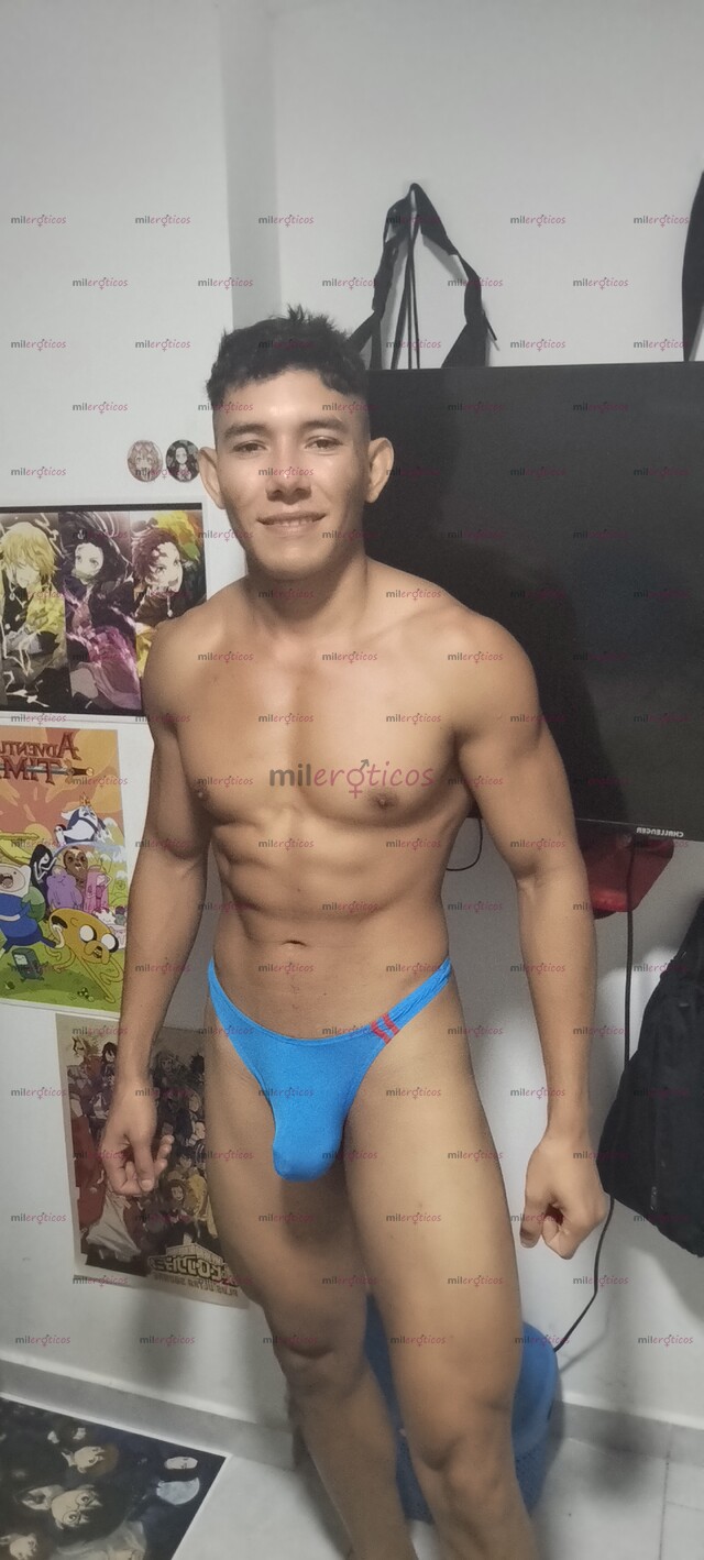 FOTOS DE CHICO SEXY LATINO COMPLACIENTE Y MUY HOT DISPUESTO A COMPLACERTE