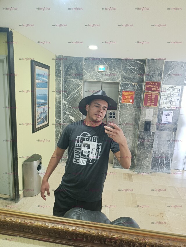 FOTOS DE JOVEN MORENO DE VISITA POCOS DÍAS EN TU CIUDAD