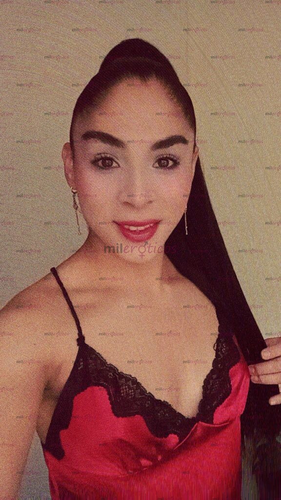 FOTOS DE SOY GISSELLE CHICA TRANS UBICADA EN CHAPINERO
