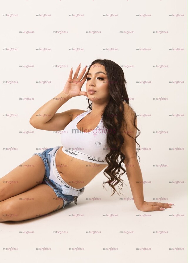 FOTOS DE ISABEL CON GRAN CULO Y UNA VERGA DE 22 CM DISPONIBLE PARA COMPLACERTE.