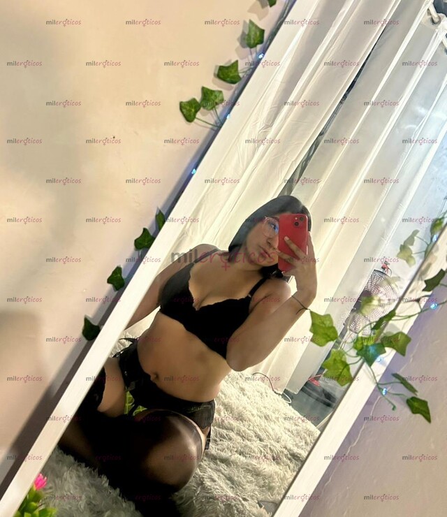 FOTOS DE HERMOSA FLACA MUY ELEGANTE Y ARDIENTE, JOVEN CON PIEL DELI
