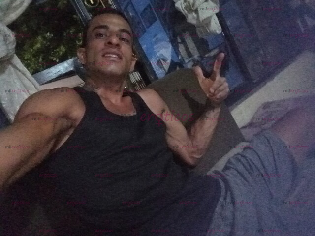 FOTOS DE CHICÓ MARCADO DEL GIM SERIO DISCRETO DISPUESTO A CUMPLIR TUS FANTASÍAS