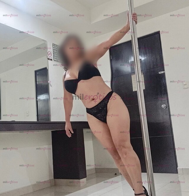 FOTOS DE SOY CAMI... UNA MAMITA MUY CALIENTE CON GANAS DE PASARLA RIQUÍSIMO...
