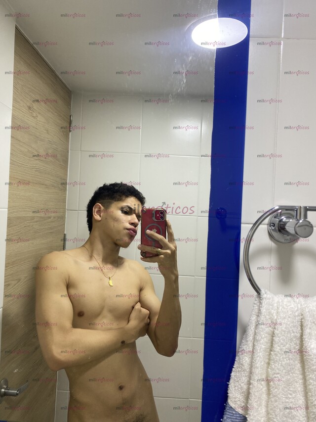 FOTOS DE JOVEN VERGON, ARRECHO, DISPUESTO A PASARLA BIEN RICO