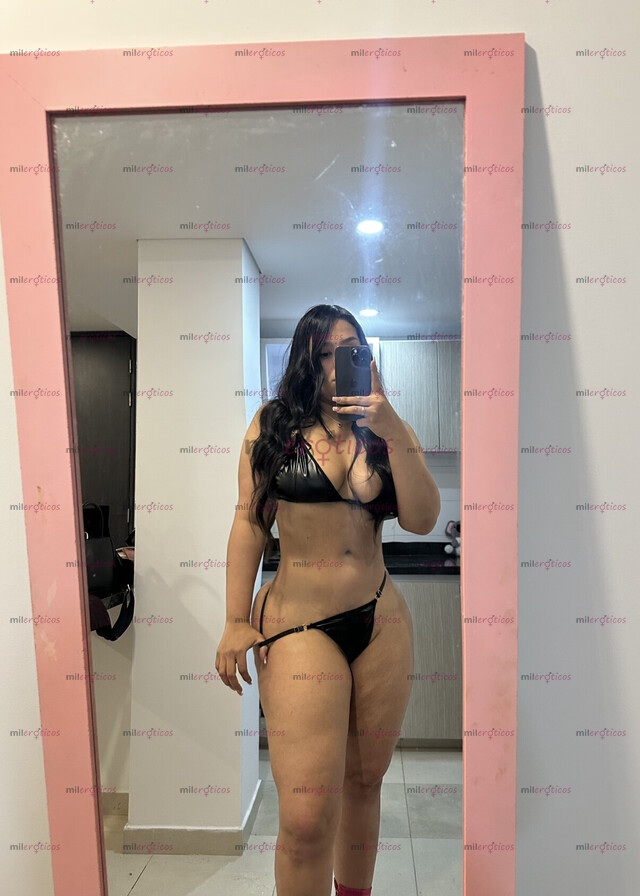 FOTOS DE MORENA HERMOSA CARA HERMOSA CUERPO MUY BUENA CON LA BOCA