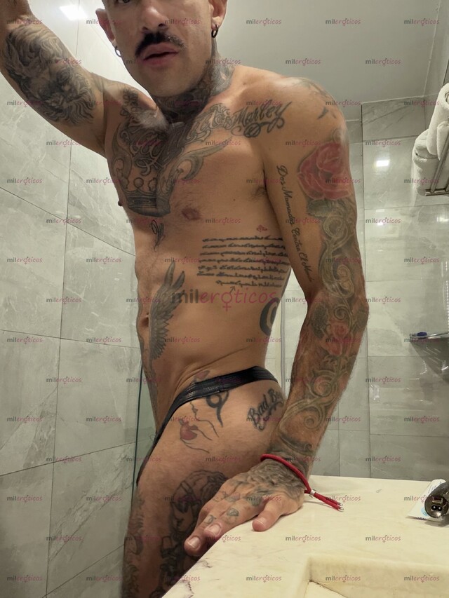 FOTOS DE YOSHUA CABRON TATUADO SEXY CALIENTE DOTADO