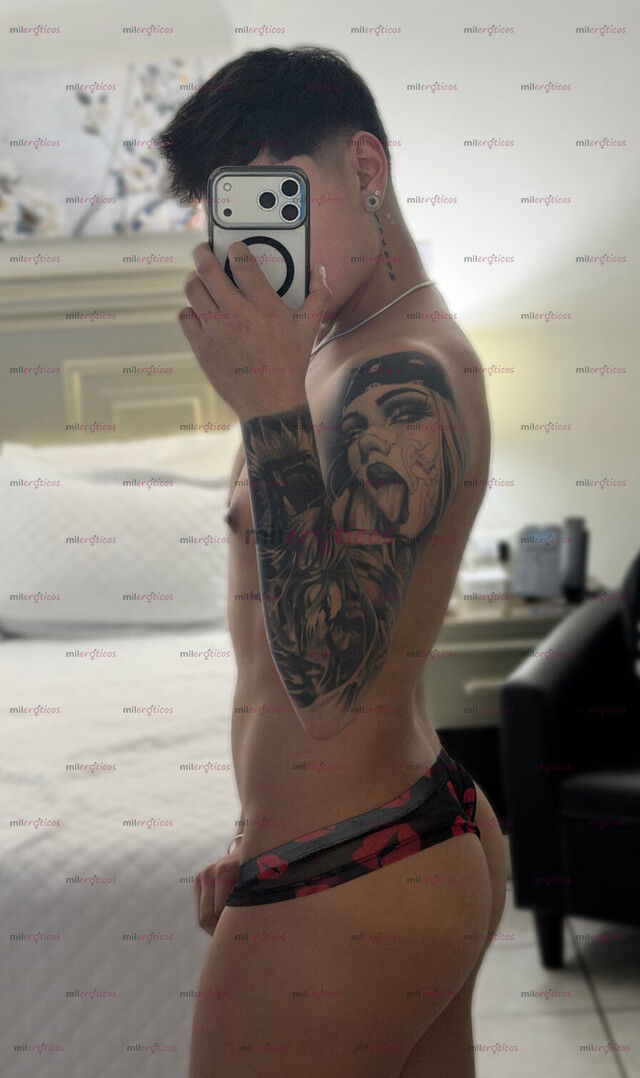 FOTOS DE CHICO MUY SENSUAL CUERPO ESBELTO TATUADO