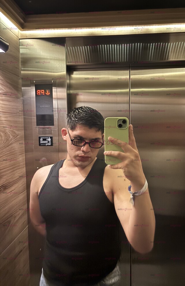 FOTOS DE CABRON GUAPO VERGON Y LECHERO LISTO PARA COMPLACERTE