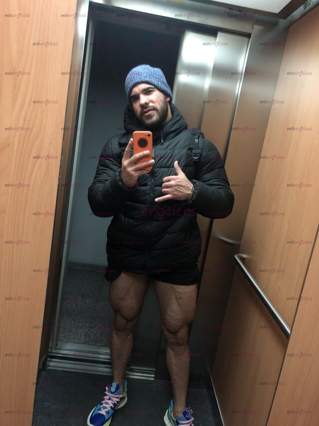 FOTOS DE ME LLAMO ALEJANDRO. SOY UN CHICO PANAMEÑO QUE VINO A COMPLACERTE