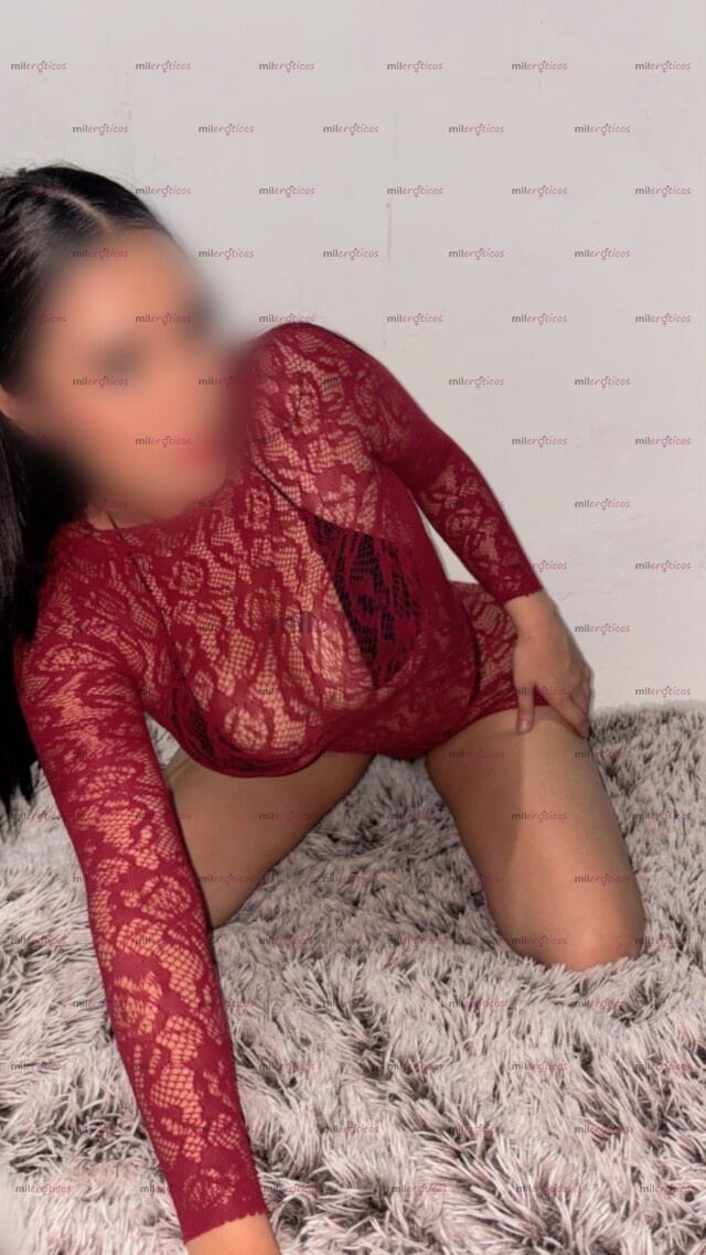 FOTOS DE HERMOSA TETONA Y MUY PERVERSA CON PROMO PARA GOZAR