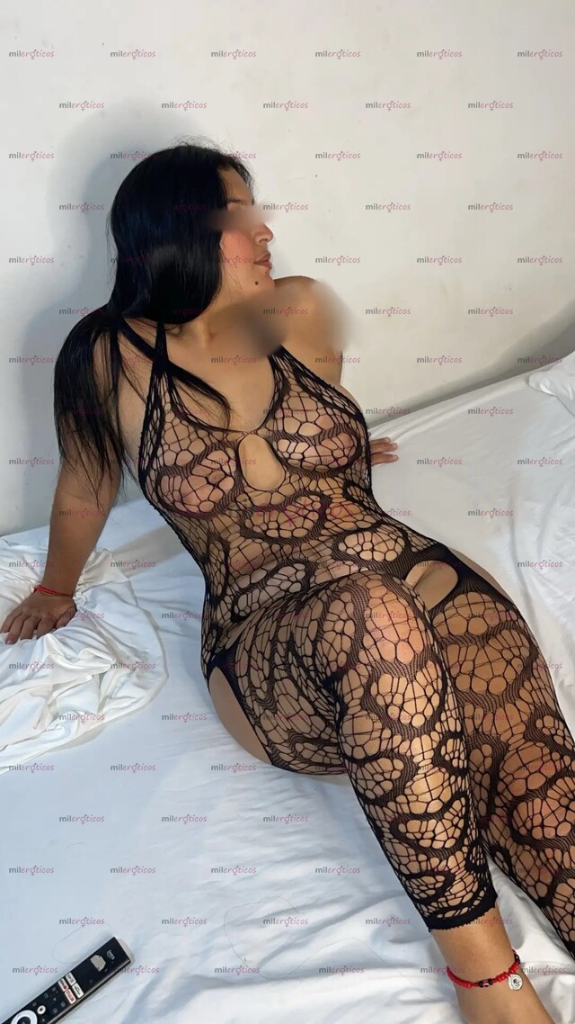 FOTOS DE PELIGROSAMENTE IRRESISTIBLE, VEN DEMASIADO SEXY PARA IGNORAR