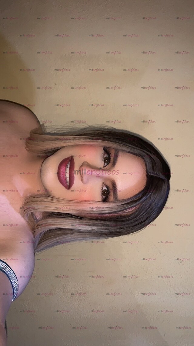 FOTOS DE CHICA TRANS EN TRANSICIÓN: COMPLACIENTE, MUY ARDIENTE Y CARIÑOSA