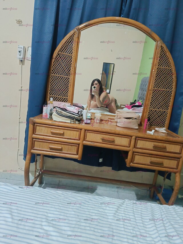 FOTOS DE CHICA TRANS TRAGONA DE VERGA VEN Y DISFRUTA DE UN SEXO ORAL A GARGANTA PROFUNDA