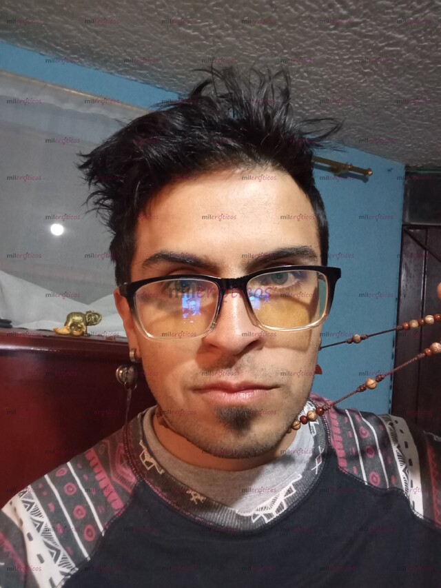 FOTOS DE HIJO DEL CELULAR, DEL 92 . AQUÍ CUMPLIENDO EL SUEÑO