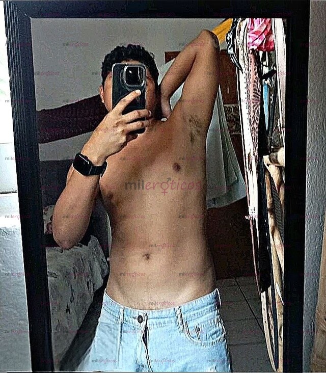 FOTOS DE ANGEL JOVEN, ATRACTIVO Y CON MUCHA ACTITUD
