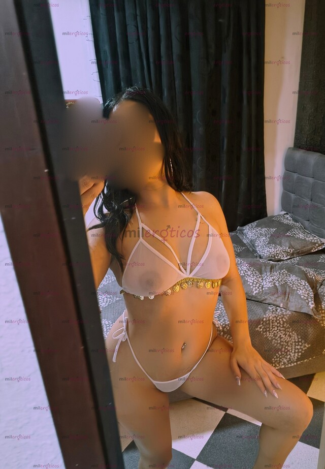 FOTOS DE SAMANTHA, FLACA TE ESPERA MOJADITA YA LISTA PARA COMPLACERTE