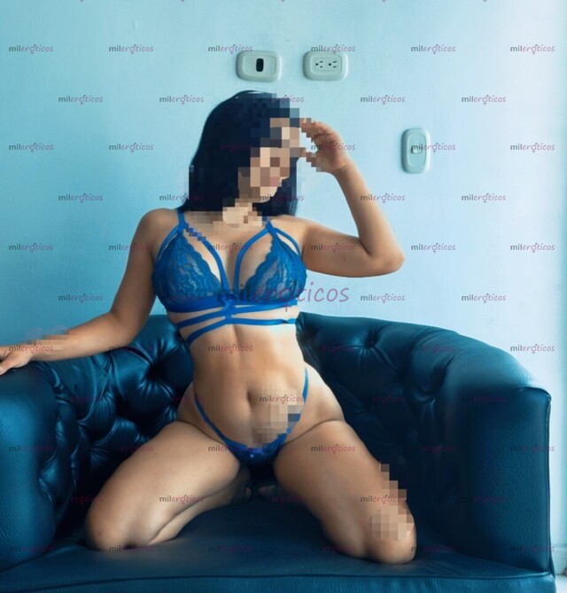 FOTOS DE EMILY RECIÉN LLEGADA 18 AÑITOS TÚ APRETADITA