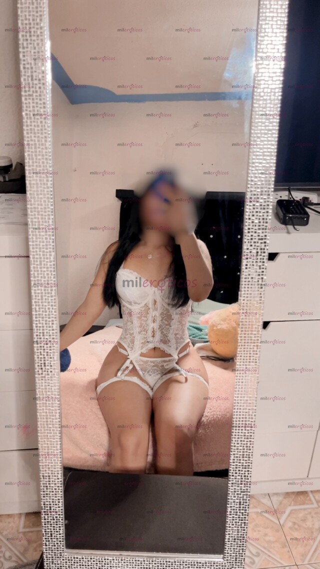 FOTOS DE MIRA MIS TETOTAS Y SIENTE MI VAGINA HÚMEDA.