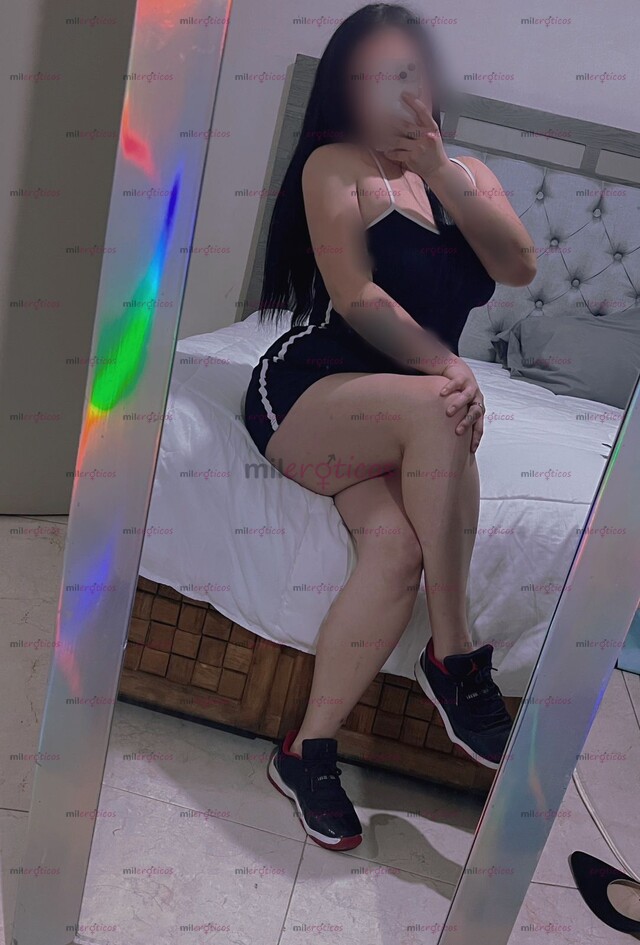 FOTOS DE QUIERO SER LA CHICA QUE TE DE BIEN RICO PAPI, PRUEBAME.
