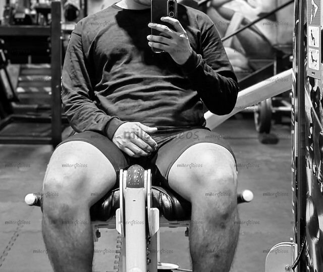FOTOS DE JOVEN PASIVO, CALIENTE LISTO PARA COMPLACERTE.