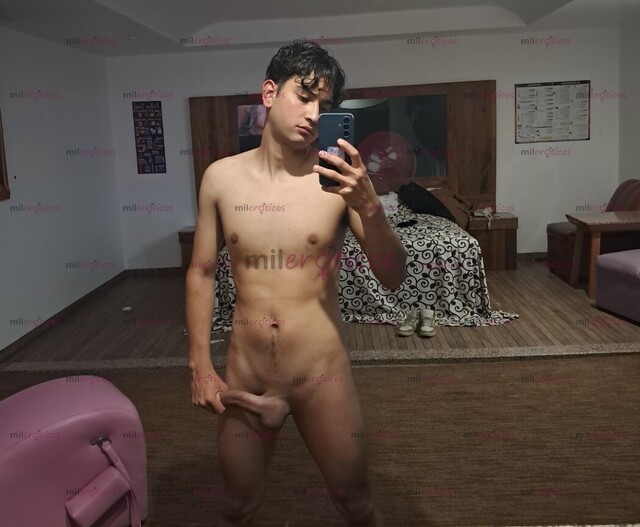 FOTOS DE HOLA SOY GABRIEL , ESTOY DISPUESTO A SER LO QUE ME PIDAS